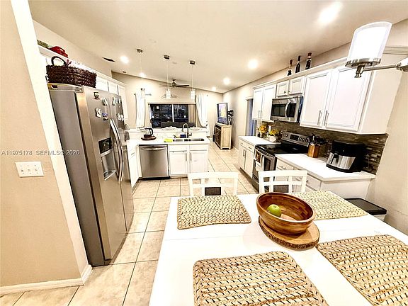 5th image of 12718 SW 47th St