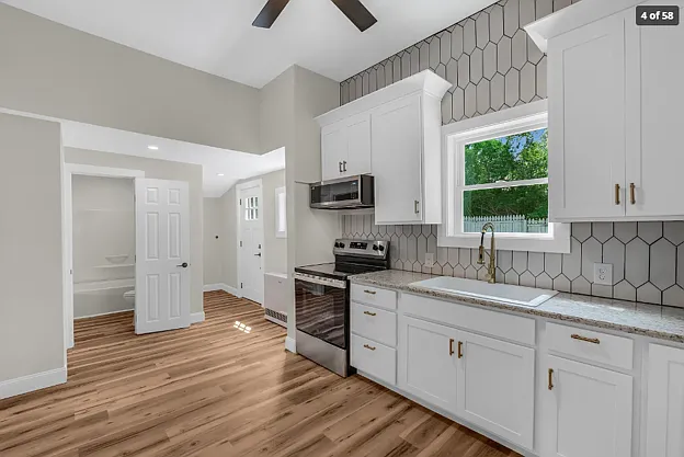 2 bed, 650 sqft, $1,975 — Photo 1