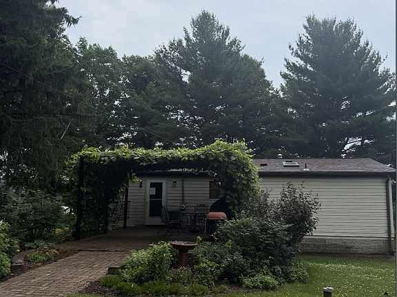 2nd image of W3720 Hillcrest Ln