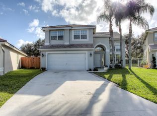 8212 White Rock Cir, Boynton Beach, FL 33436