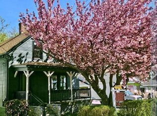 571 Winter St, Woonsocket, RI 02895