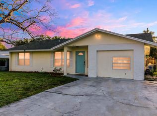 5679 SE Indigo Ave, Stuart, FL 34997