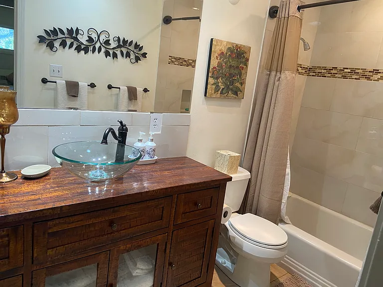 Bathroom #2