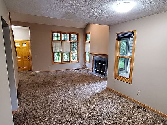 3rd image of 8111 Kraft Ave SE