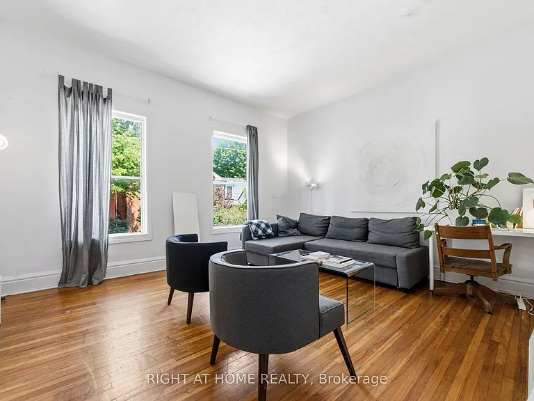 98 Beaconsfield Ave #UPPER — Photo 6