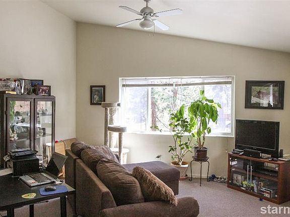 2nd image of 725 Modesto Ave