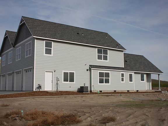 3rd image of 2359 Bellaview Ave
