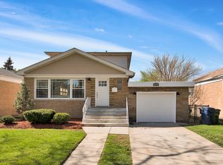 4909 Lamb Dr, Oak Lawn, IL 60453