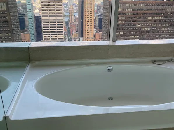 641 5th Avenue image 11 of 16