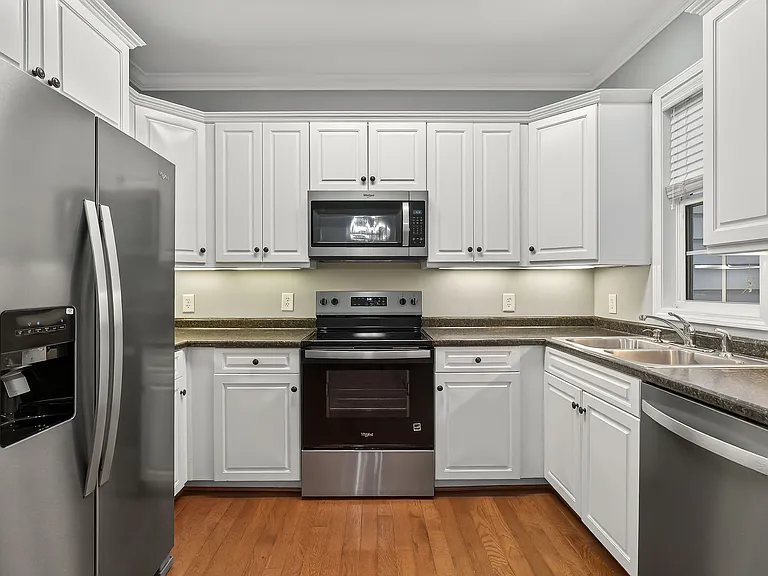 212 Mahler Ave — Photo 4