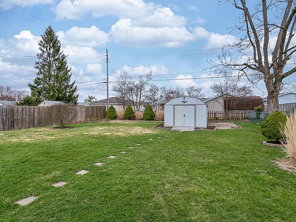 5th image of 565 Fernwood Dr