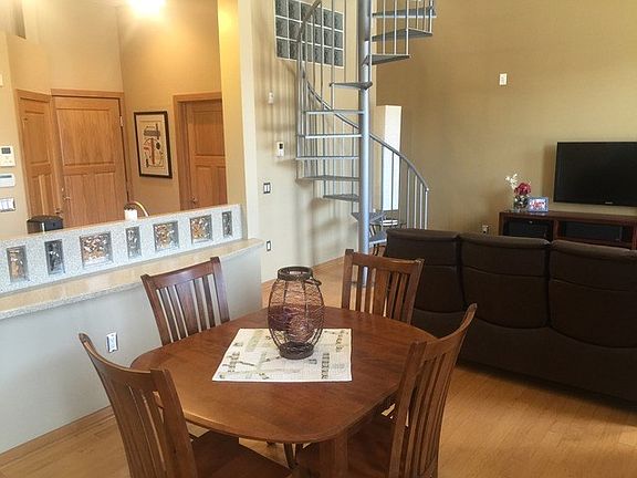 4th image of 502 7th St #204