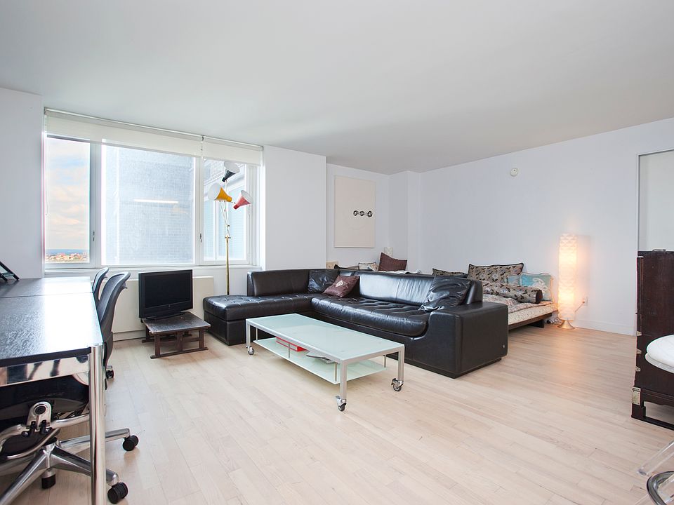 1st image of 322 W 57th St APT 38V
