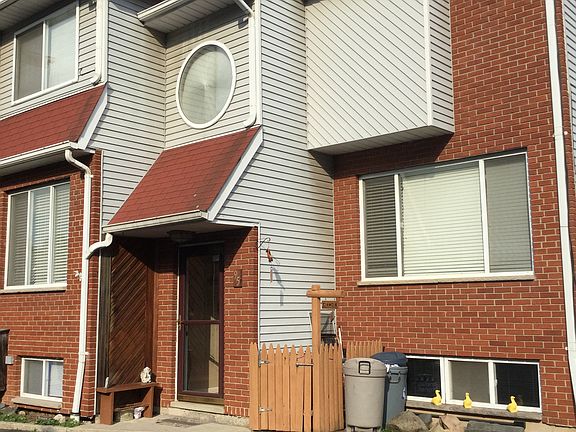 2nd image of 95 Cranford Ct