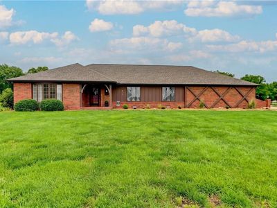 917 Country Club Dr, Butler, MO, 64730