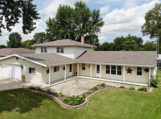 600 Brentwood Rd, Machesney Park, IL 61115