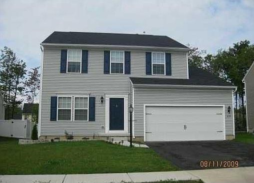 1st image of 6108 Woodford Dr