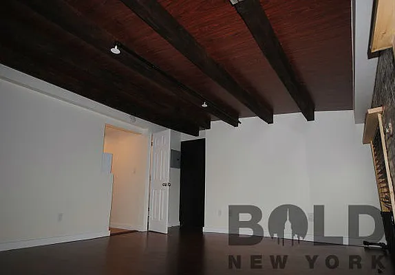 Rented by Bold New York | media 11