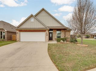 4121 Shallow Creek Loop, College Station, TX 77845