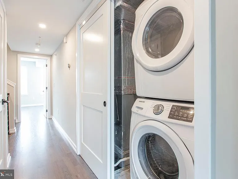 1619 Bainbridge St #3 — Photo 20