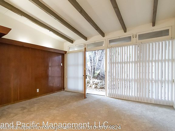 2nd image of 218 Calle Miramar APT A