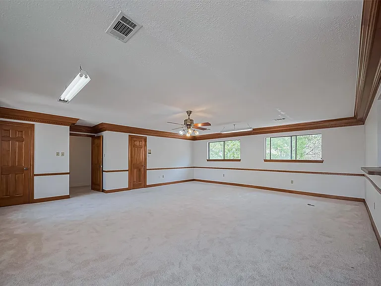 18307 Champion Forest Dr — Photo 31