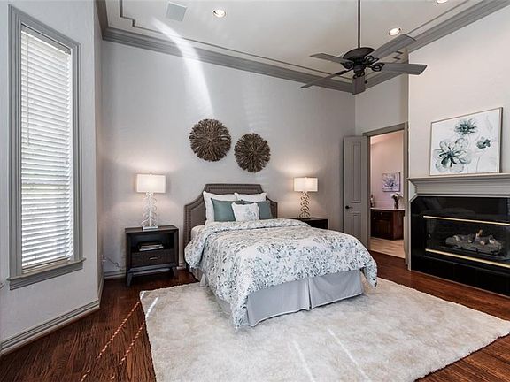 5th image of 712 Winding Bend Cir