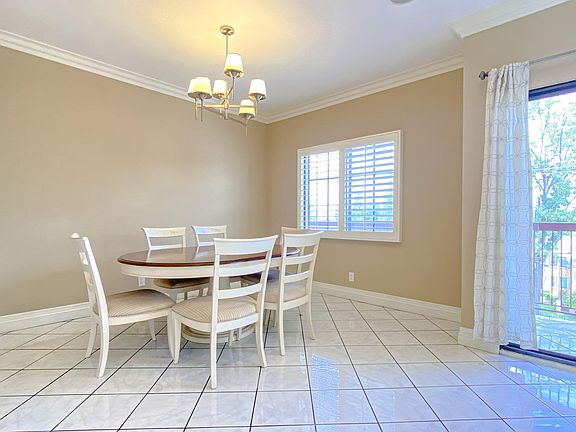 3rd image of 12540 Burbank Blvd APT 301