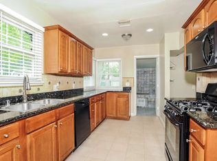 19624 Kittridge St #1, Reseda, CA 91335