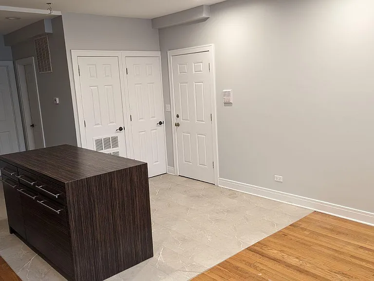 2837 W Cortez St #G — Photo 5