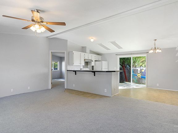 3rd image of 1414 River Run Ln