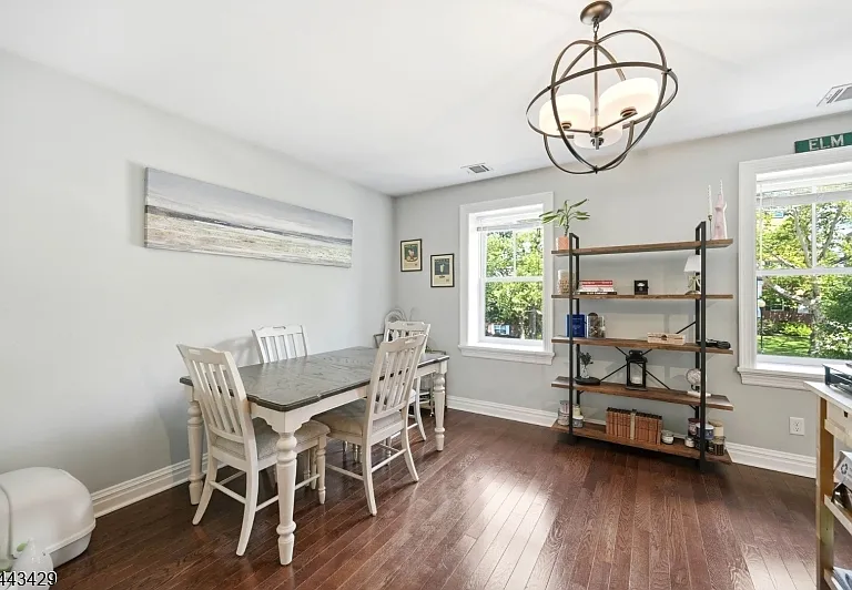 52 Elm St — Photo 12