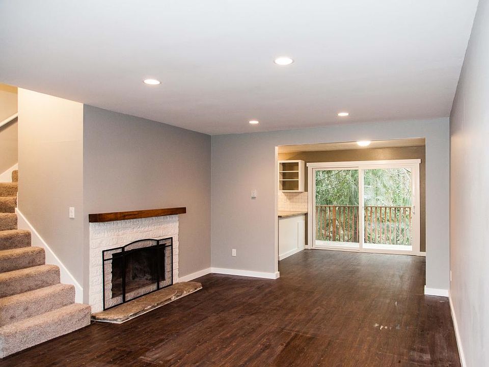 1st image of 1608 NE 195th St