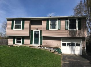 25 Maple Valley Cres, Rochester, NY 14623