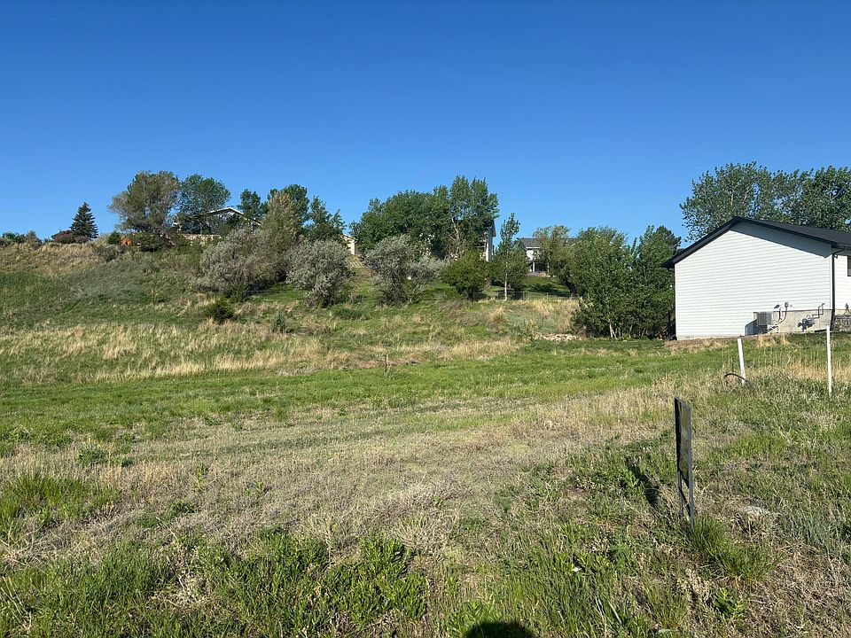 2nd image of Country Dr