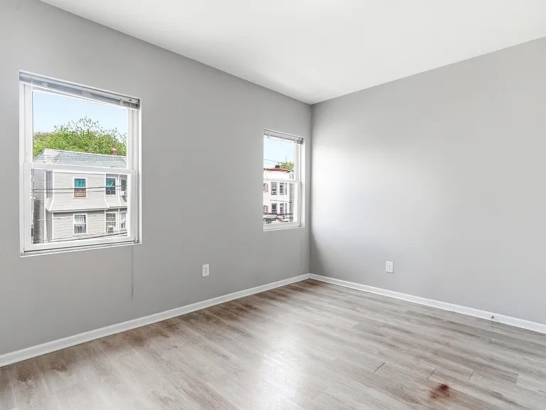 456 Avon Ave #3L — Photo 8