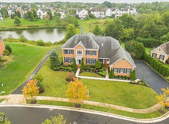 4th image of 6021 Empire Lakes Ct
