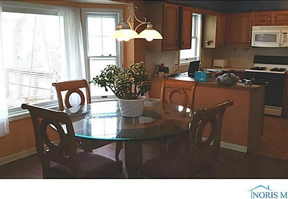 5th image of 10371 Bridgewood St