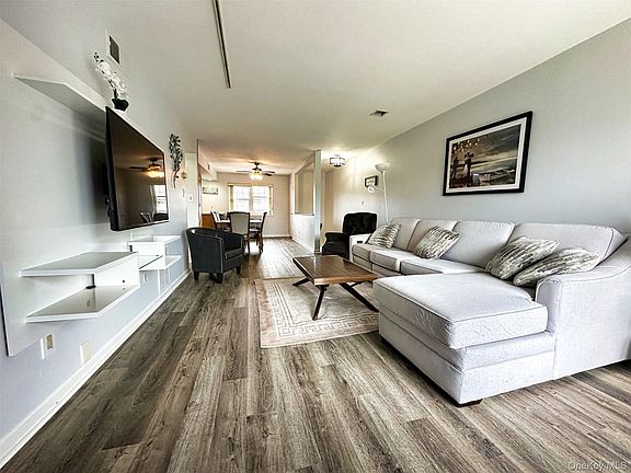 3rd image of 445 Mariners Way