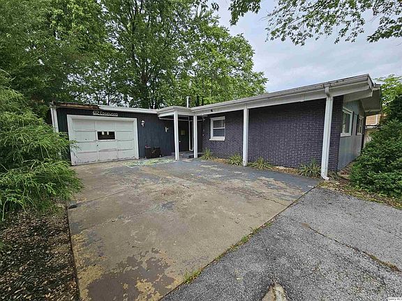 2nd image of 612 Edgewood Dr