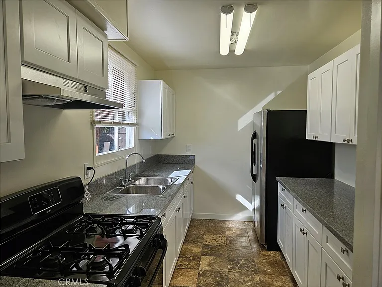 6907 White Oak Ave — Photo 14