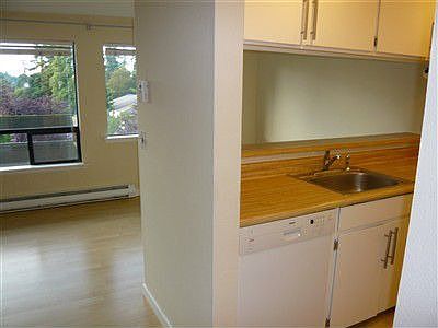 2nd image of 12707 NE 116th St APT A102