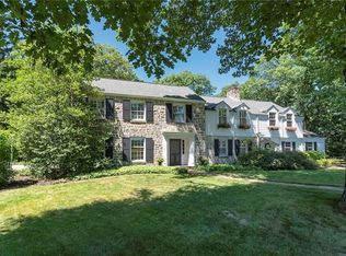 10 Fairway Rd, Sewickley, PA 15143