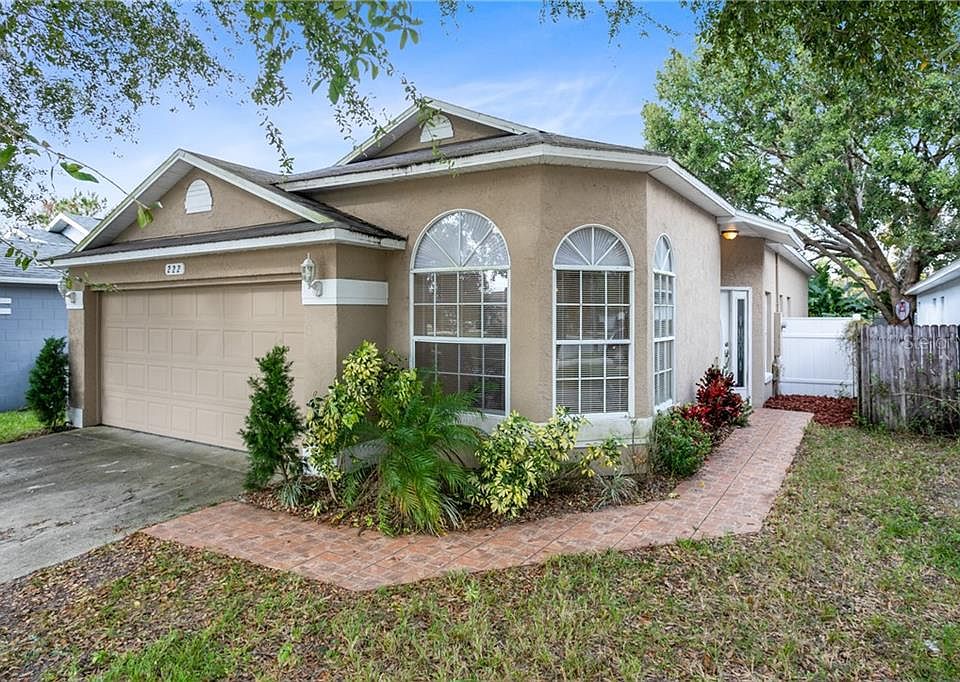 1st image of 222 Briar Bay Cir
