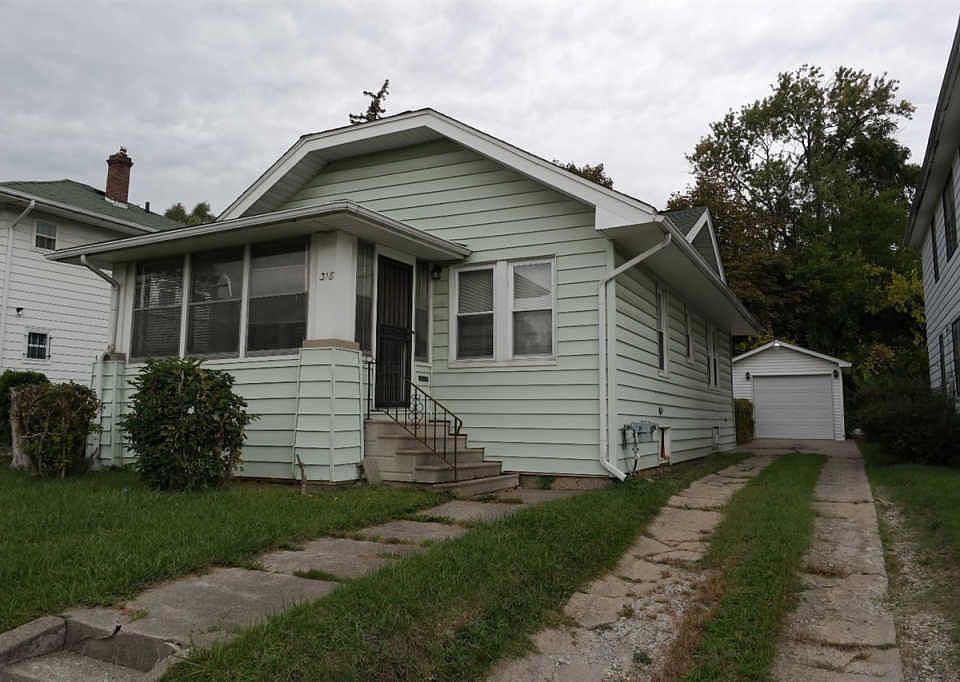 2nd image of 318 W Paterson St