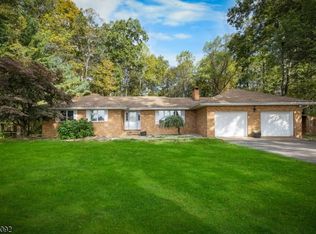 12 Baker Rd, Pittstown, NJ 08867