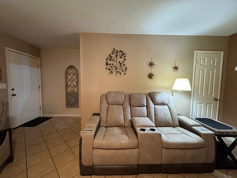 201 Riverfront Dr #4 — Photo 20