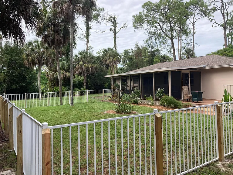 4300 Gail Blvd — Photo 49