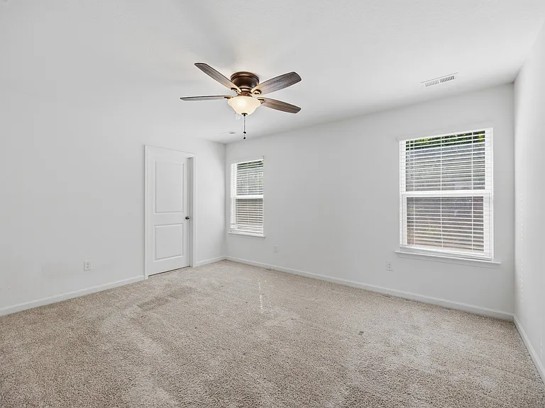 2900 Bogart Ln — Photo 7