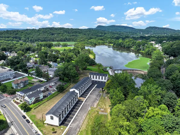 33 Main Street #13, Meriden, CT 06451